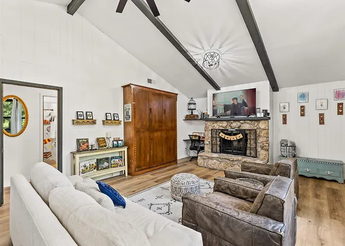 Holiday home Harry Potters Hideaway- Walking Distance To Golf Course, Food, Coffee, Shops, Ice Cream, Athletic Club And More! *
