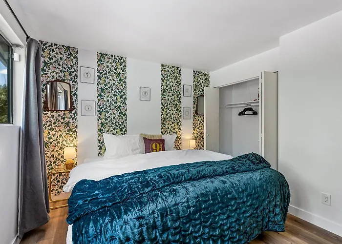 Harry Potters Hideaway- Walking Distance To Golf Course, Food, Coffee, Shops, Ice Cream, Athletic Club And More! Holiday home